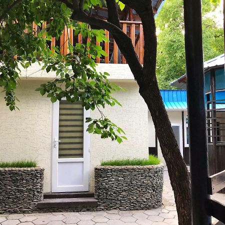 Park Hostel أوش المظهر الخارجي الصورة