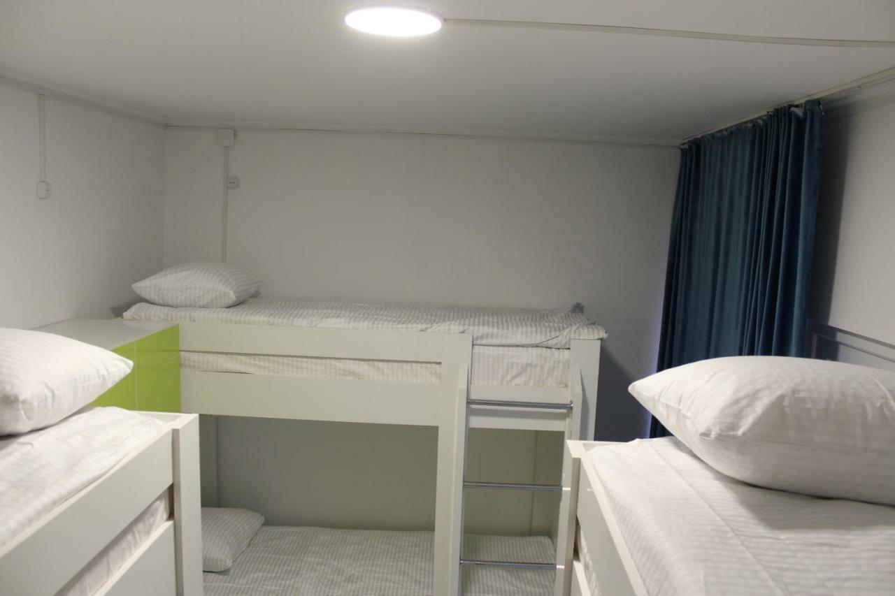 Park Hostel أوش المظهر الخارجي الصورة