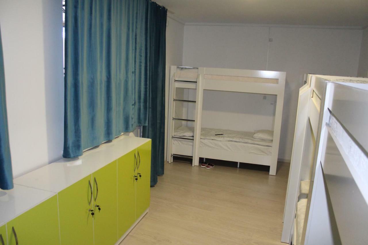 Park Hostel أوش المظهر الخارجي الصورة