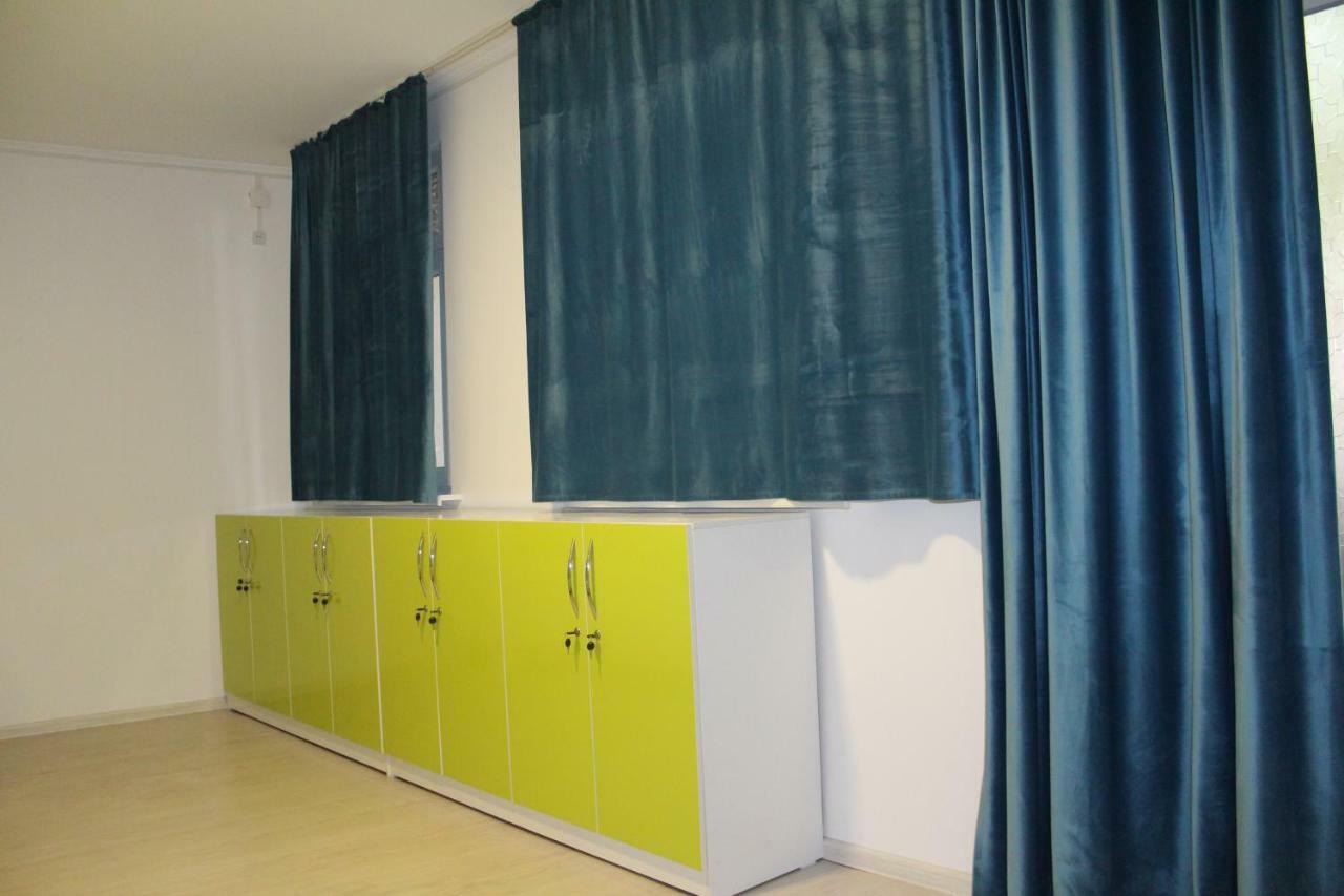 Park Hostel أوش المظهر الخارجي الصورة