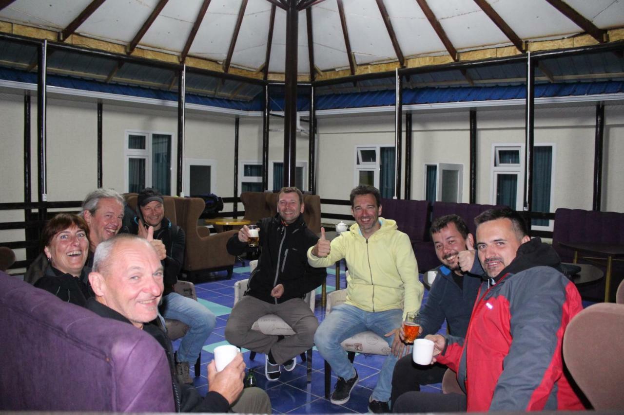 Park Hostel أوش المظهر الخارجي الصورة