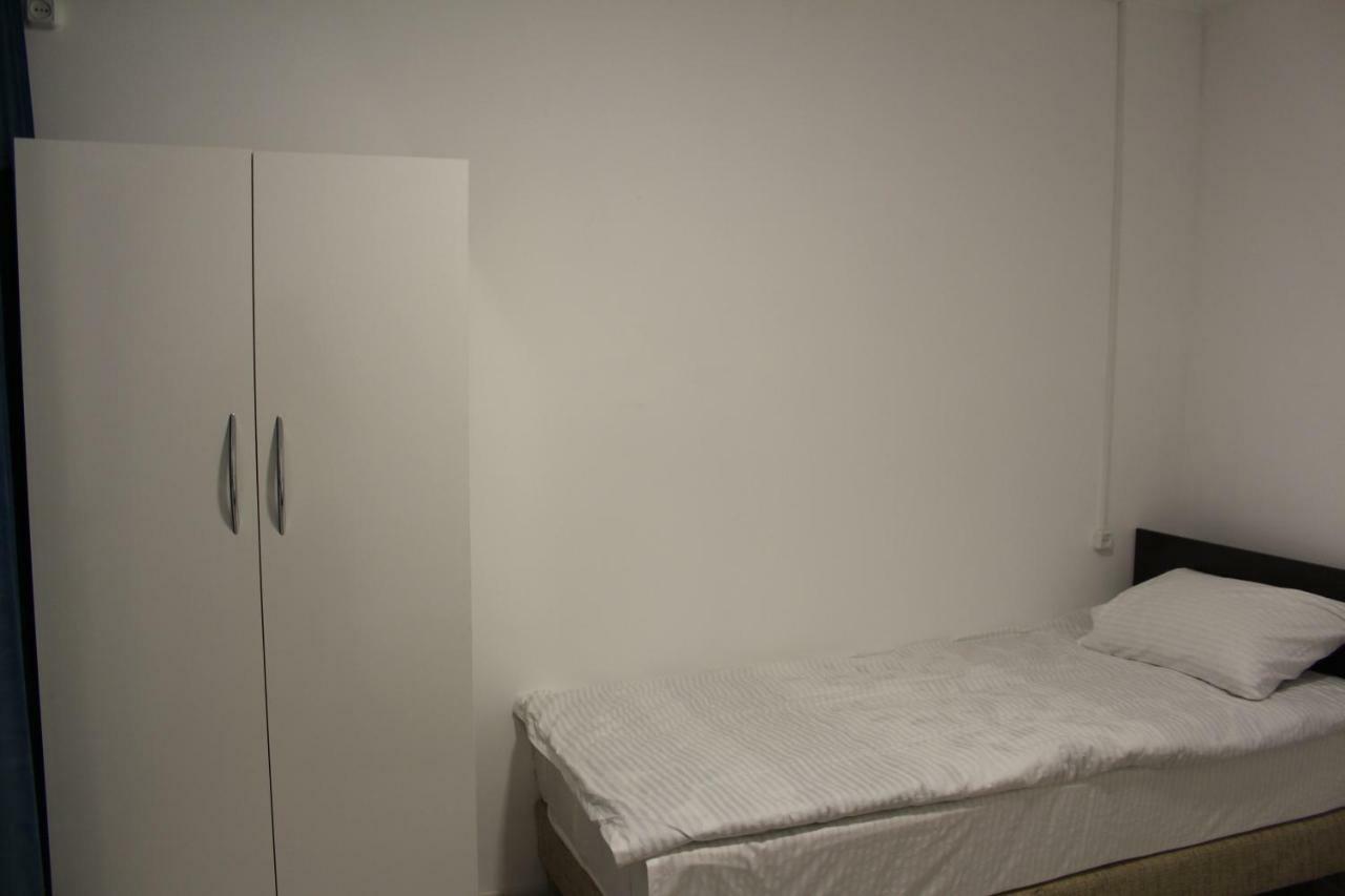 Park Hostel أوش المظهر الخارجي الصورة